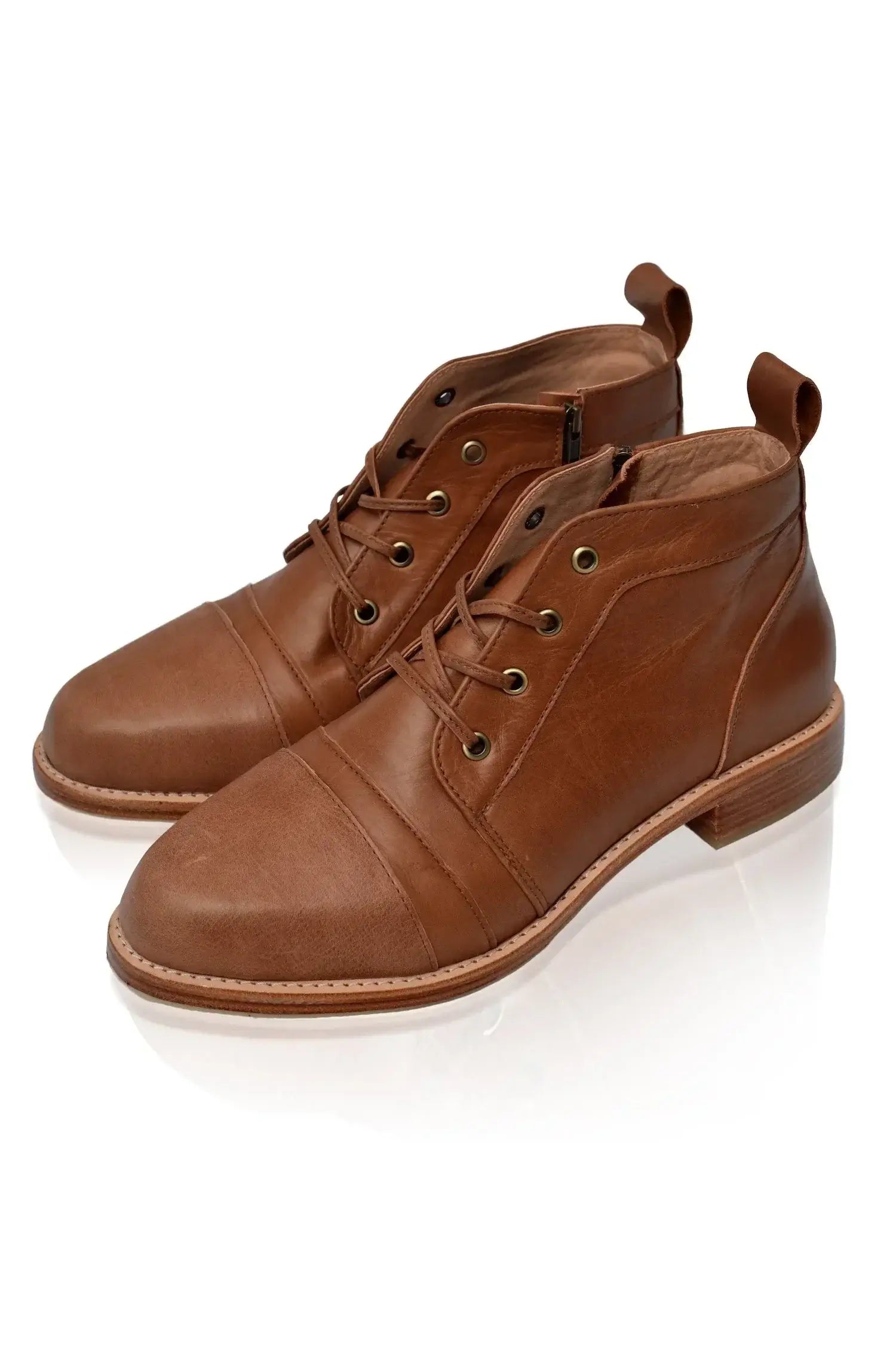 Stylish brown shoes from the Men&