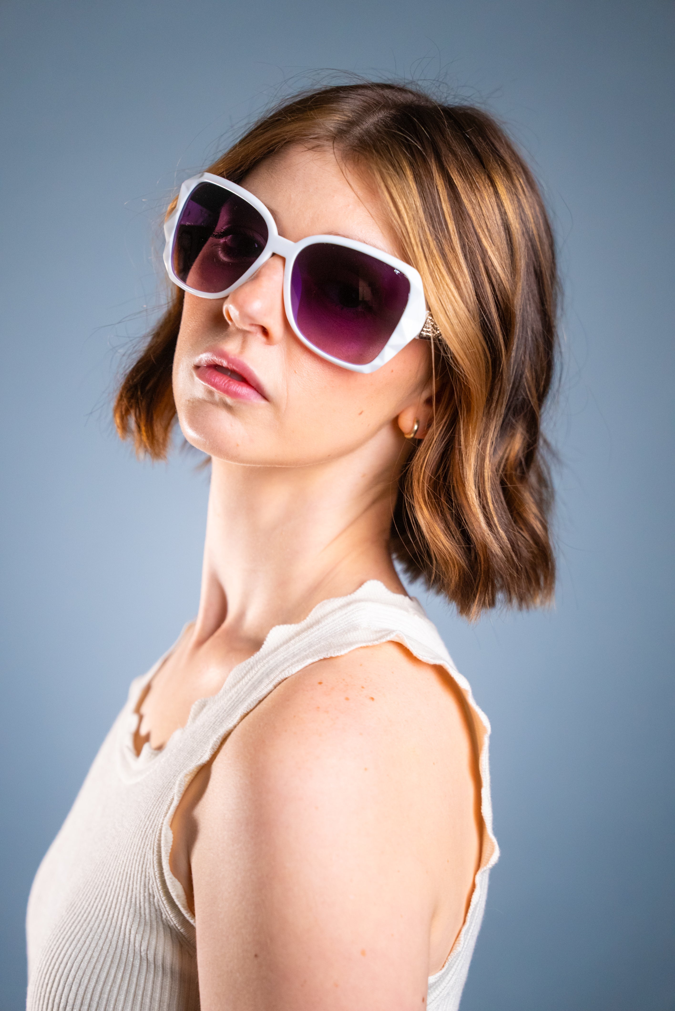 LADYBOSS SUNGLASSES - MAVENS (White)