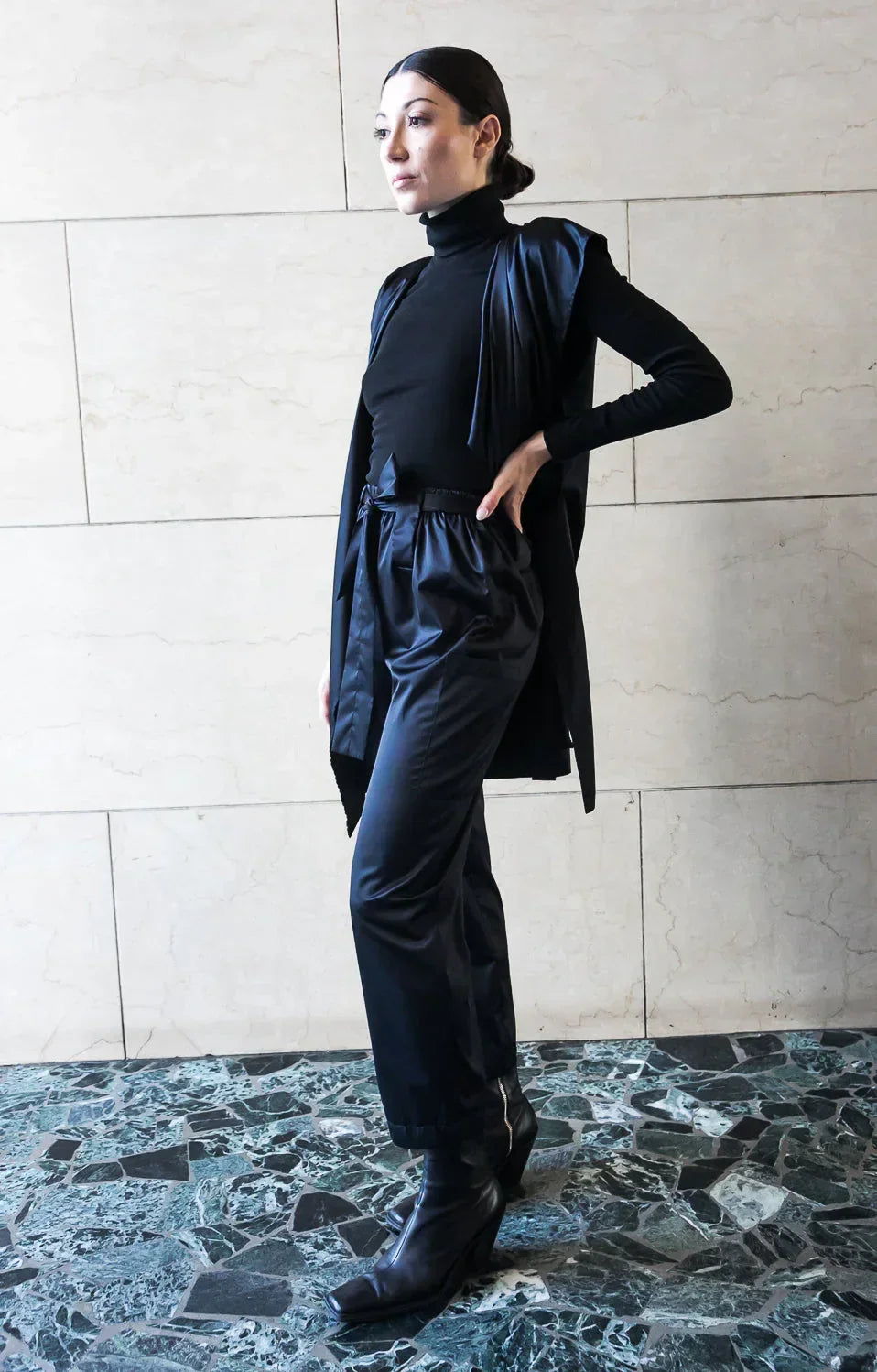 Adjustable Vest with Belt - Black/Olive/Ocra Newlife - Modz Designs